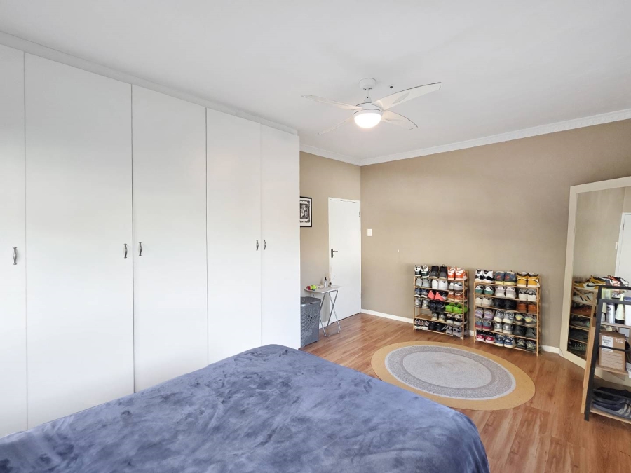 To Let 2 Bedroom Property for Rent in Oranjezicht Western Cape